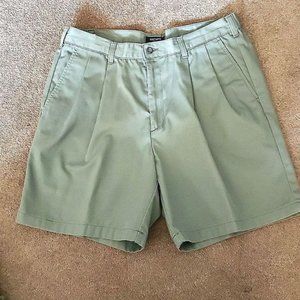 Dockers shorts, size waist, green